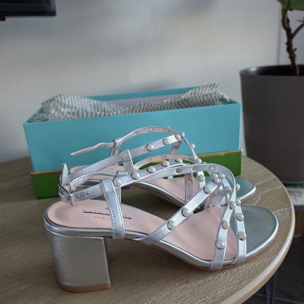 Kate Spade New York Womens Wynne Strappy Sandals Silver Metallic Size 7.5 - Picture 3 of 9
